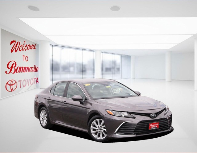 Toyota Camry Vehicle Image 02