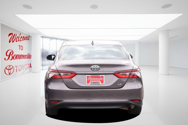 Toyota Camry Vehicle Image 06