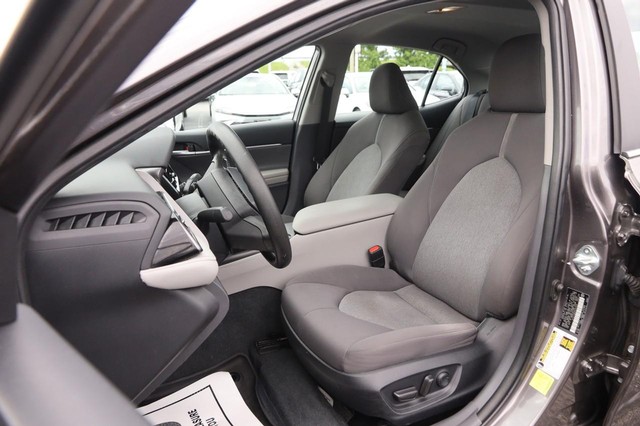 Toyota Camry Vehicle Image 08