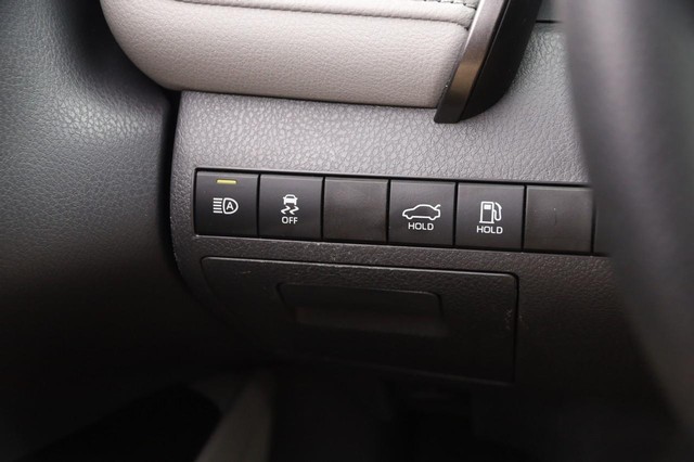 Toyota Camry Vehicle Image 19