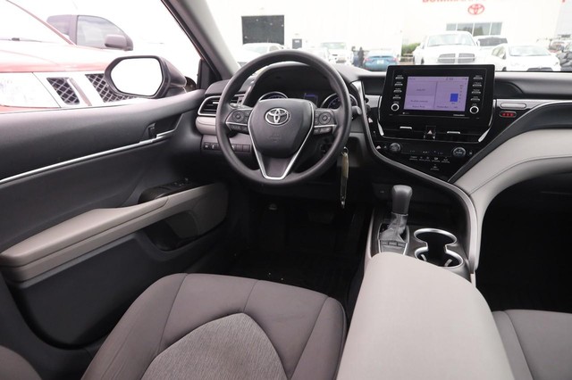 Toyota Camry Vehicle Image 21