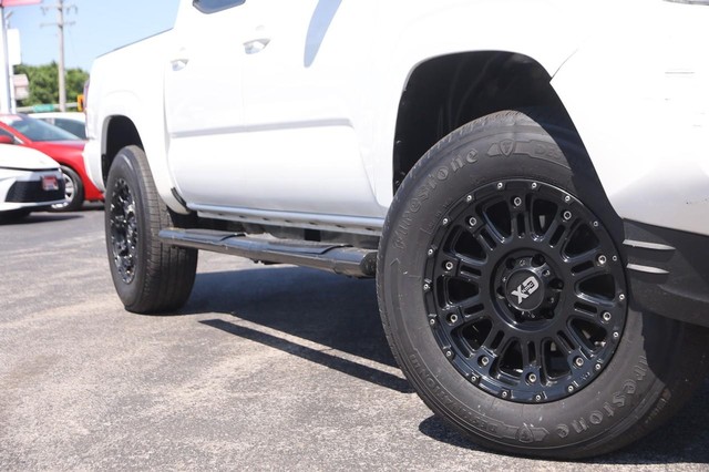 Toyota Tacoma Vehicle Image 03