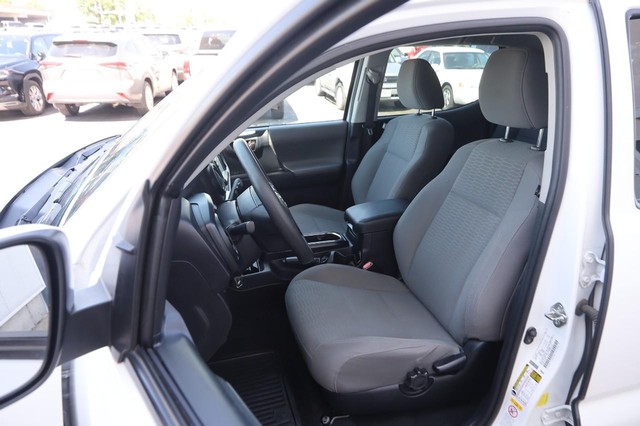 Toyota Tacoma Vehicle Image 08