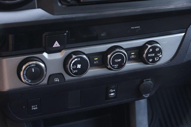 Toyota Tacoma Vehicle Image 16