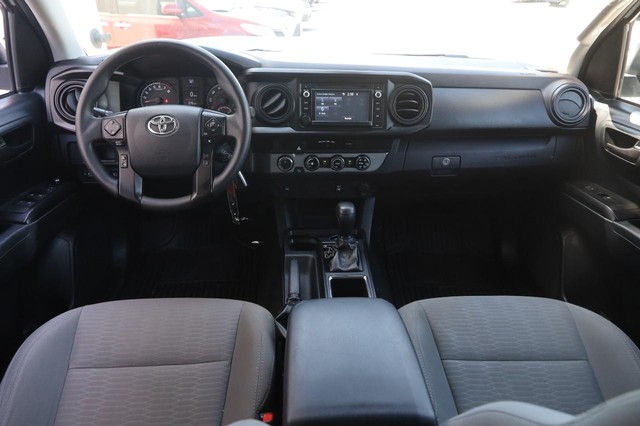 Toyota Tacoma Vehicle Image 18