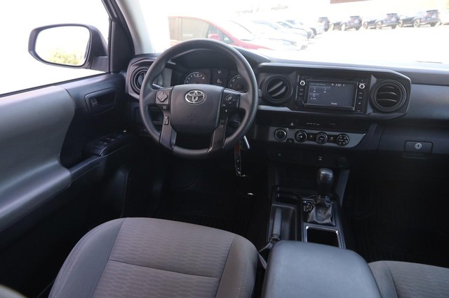 Toyota Tacoma Vehicle Image 19
