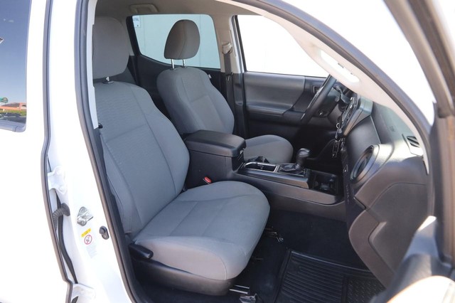 Toyota Tacoma Vehicle Image 23