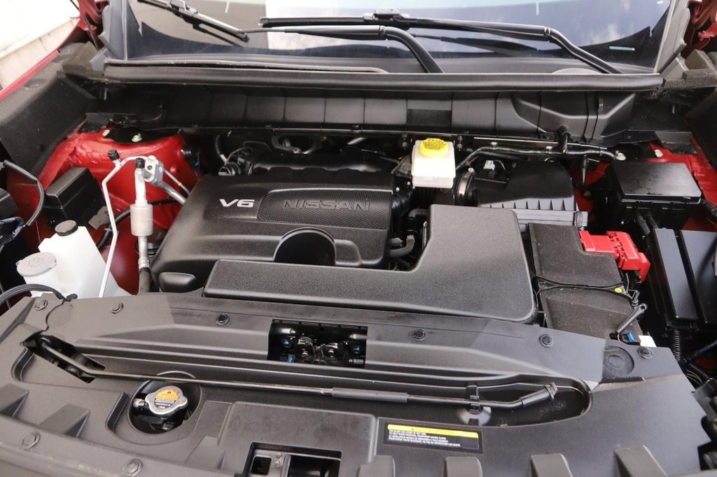 Nissan Pathfinder Vehicle Full-screen Gallery Image 30