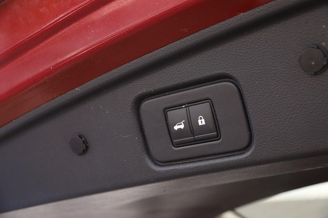 Nissan Pathfinder Vehicle Image 08