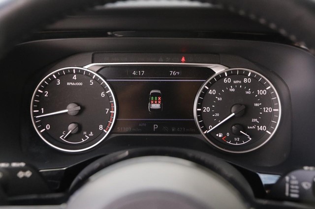 Nissan Pathfinder Vehicle Image 15