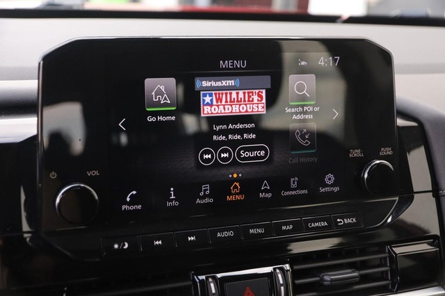 Nissan Pathfinder Vehicle Image 18