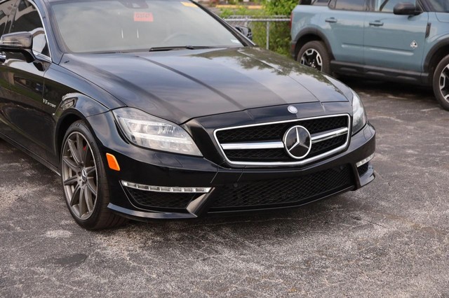 Mercedes-Benz CLS-Class Vehicle Image 02