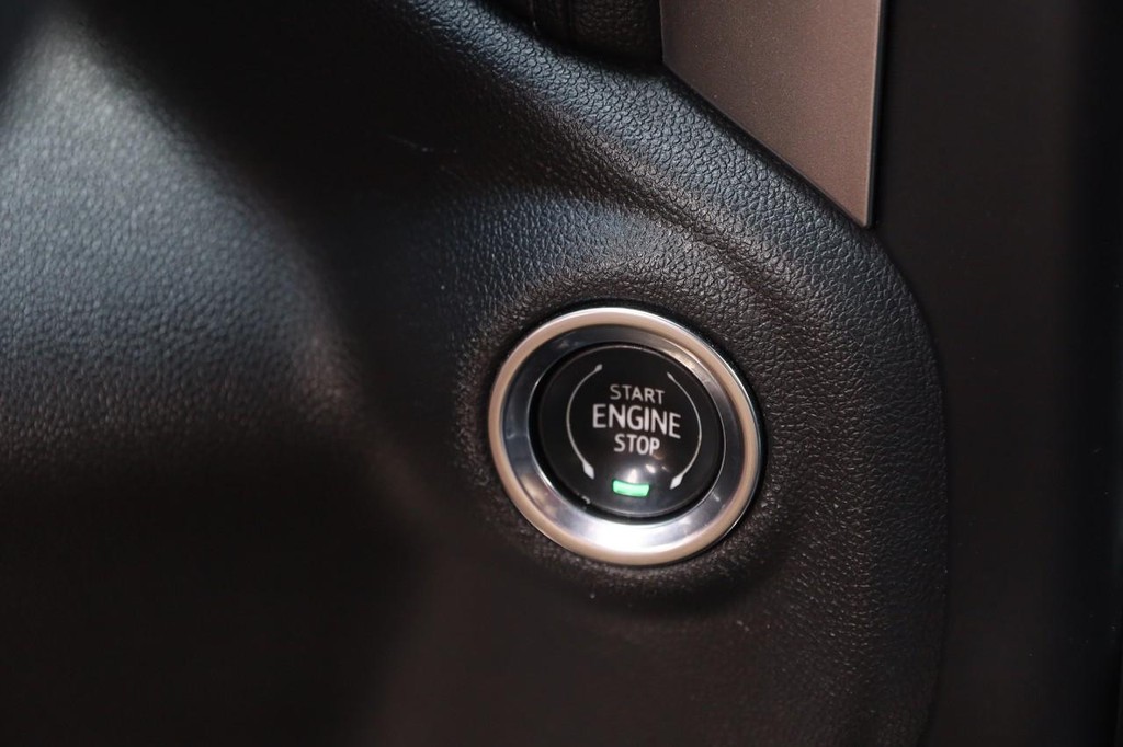 Chevrolet Silverado 1500 Vehicle Full-screen Gallery Image 13