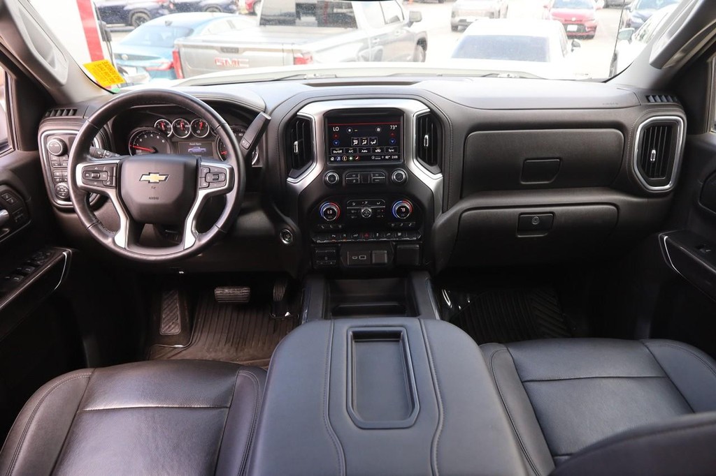 Chevrolet Silverado 1500 Vehicle Full-screen Gallery Image 20