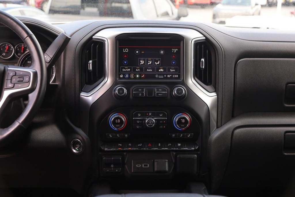 Chevrolet Silverado 1500 Vehicle Full-screen Gallery Image 23