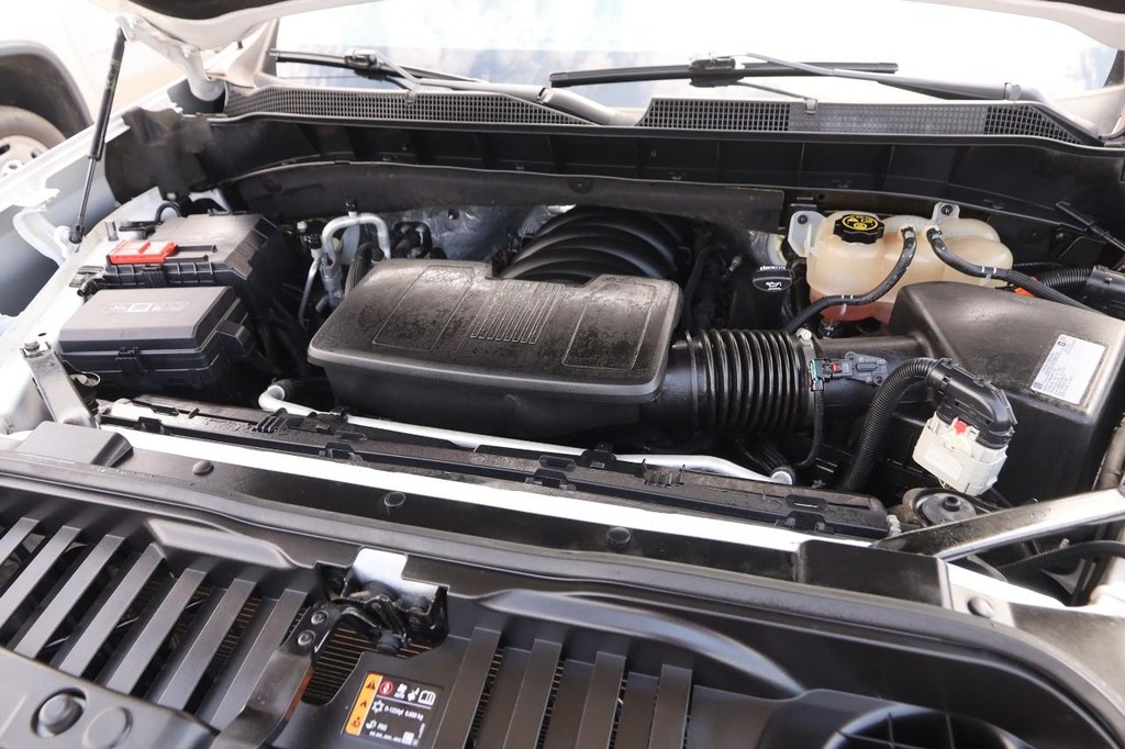 Chevrolet Silverado 1500 Vehicle Full-screen Gallery Image 26