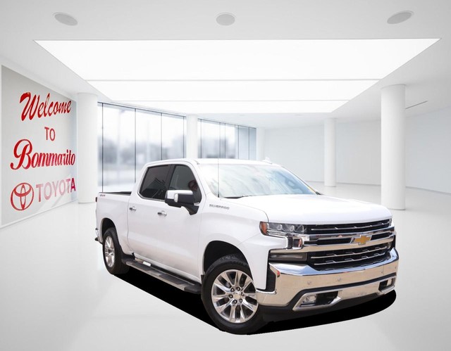 Chevrolet Silverado 1500 Vehicle Image 02