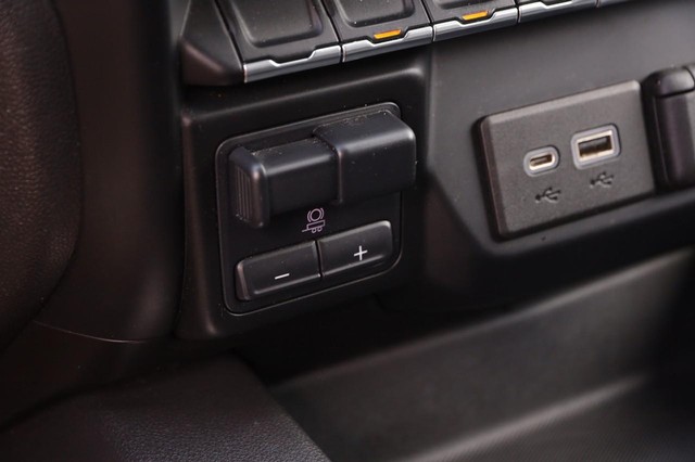 Chevrolet Silverado 1500 Vehicle Image 18