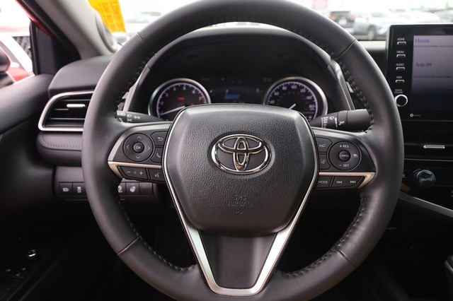Toyota Camry Vehicle Image 10