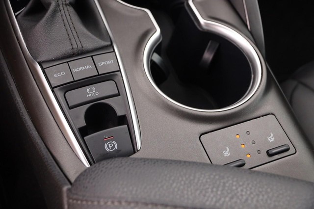 Toyota Camry Vehicle Image 18