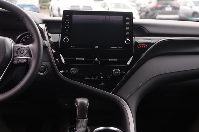 Toyota Camry Vehicle Image 23