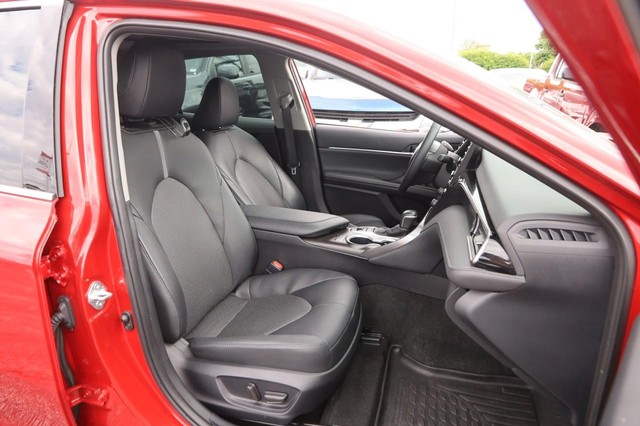 Toyota Camry Vehicle Image 25