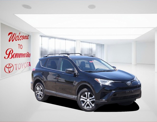 Toyota RAV4 Vehicle Image 02
