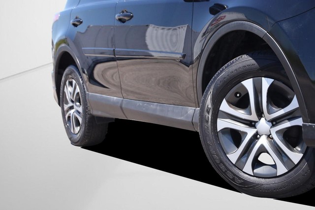 Toyota RAV4 Vehicle Image 03