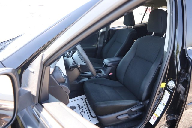 Toyota RAV4 Vehicle Image 08