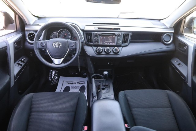 Toyota RAV4 Vehicle Image 18