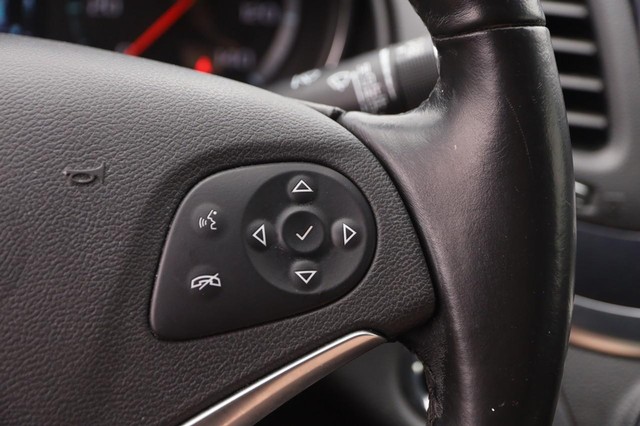 Chevrolet Impala Vehicle Image 12