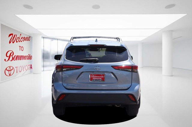 Toyota Highlander Vehicle Image 06