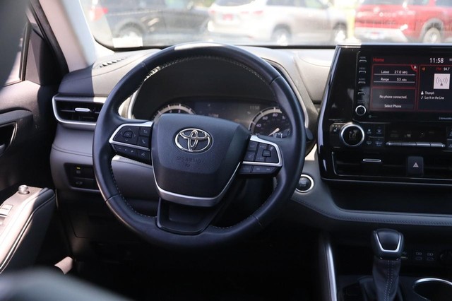 Toyota Highlander Vehicle Image 26