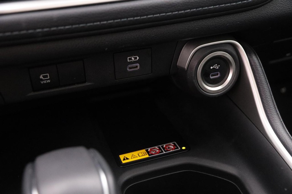 Toyota Grand Highlander Vehicle Full-screen Gallery Image 24