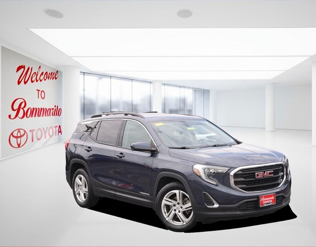 GMC Terrain Vehicle Image 02