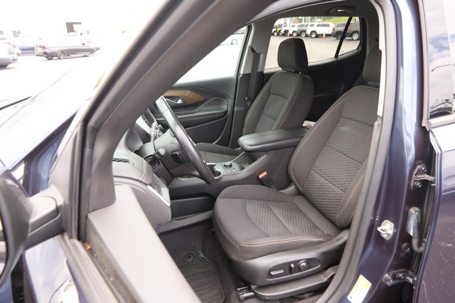 GMC Terrain Vehicle Image 09