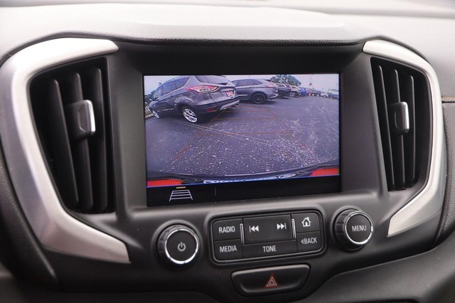 GMC Terrain Vehicle Image 16