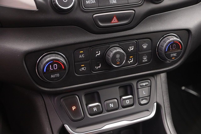 GMC Terrain Vehicle Image 17