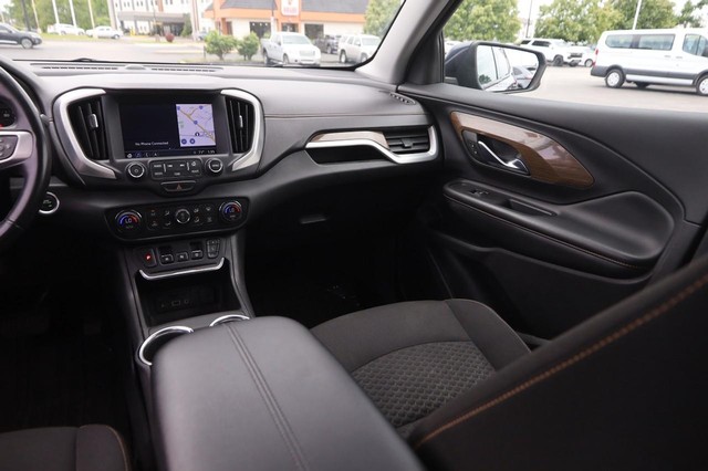 GMC Terrain Vehicle Image 24