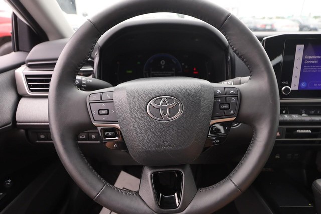 Toyota Camry Vehicle Image 10