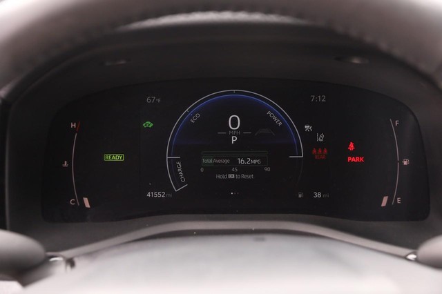 Toyota Camry Vehicle Image 13