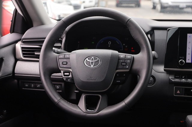 Toyota Camry Vehicle Image 23