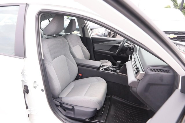 Toyota Camry Vehicle Image 26