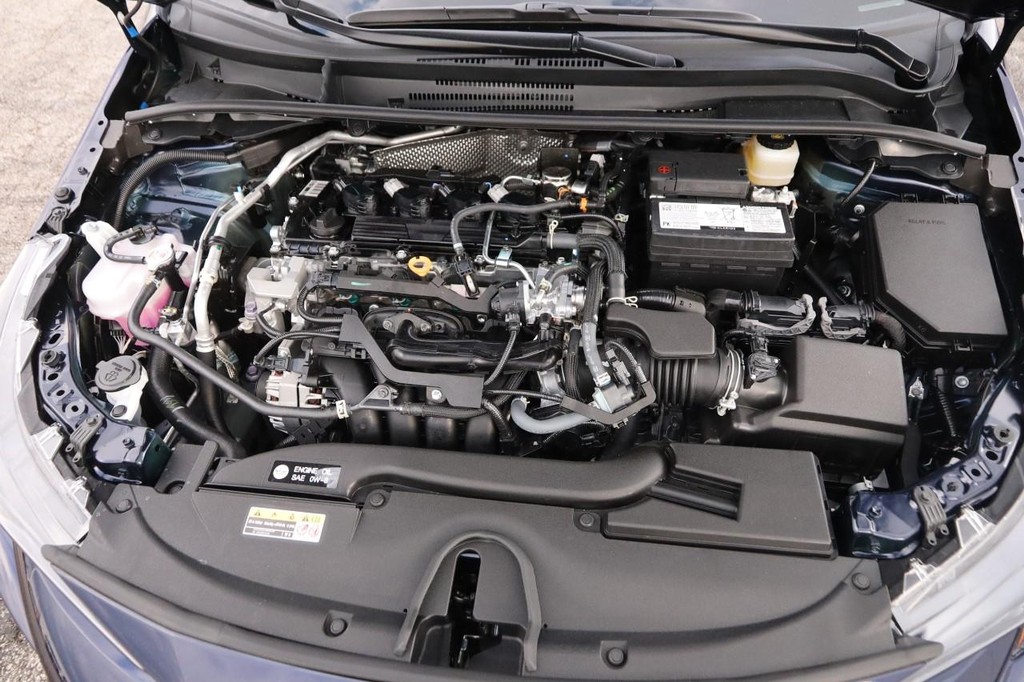Toyota Corolla Vehicle Full-screen Gallery Image 27