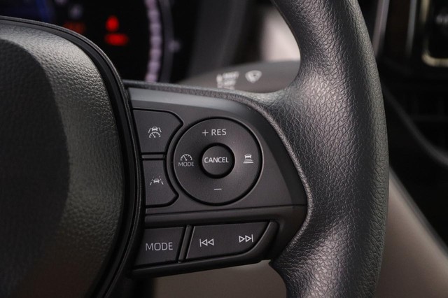 Toyota Corolla Vehicle Image 12