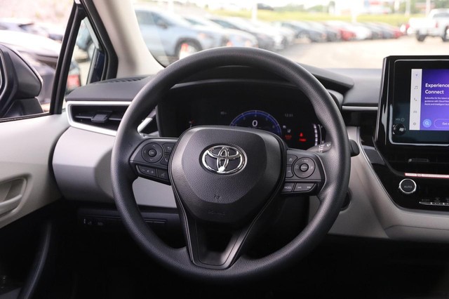 Toyota Corolla Vehicle Image 23