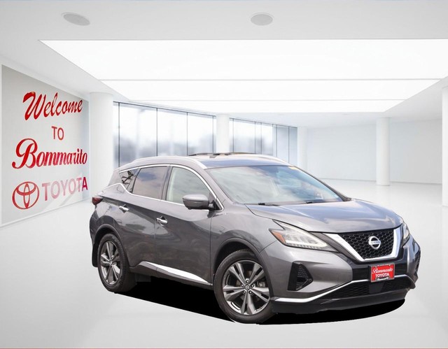 Nissan Murano Vehicle Image 02