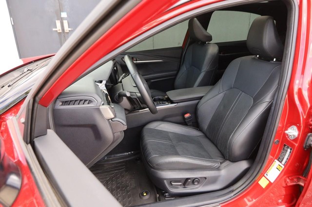 Toyota Camry Vehicle Image 09