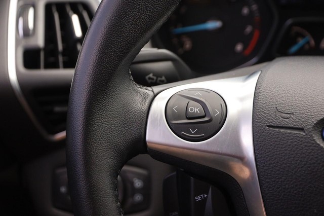 Ford Escape Vehicle Image 13