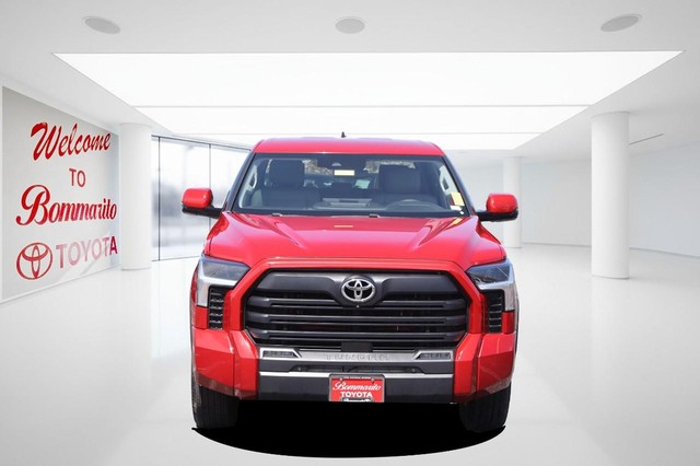 Toyota Tundra 4WD Vehicle Image 04